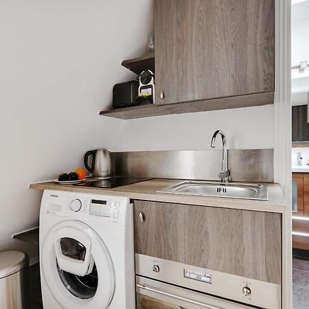Appartamento Superb Studio-2P- Arc De Triomphe Porte Maillot 51 Parigi Esterno foto