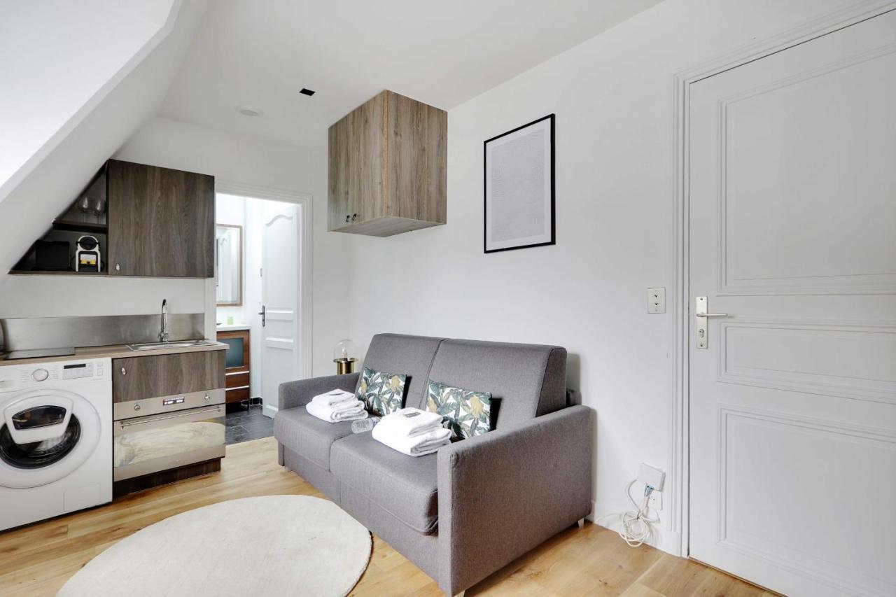 Appartamento Superb Studio-2P- Arc De Triomphe Porte Maillot 51 Parigi Esterno foto