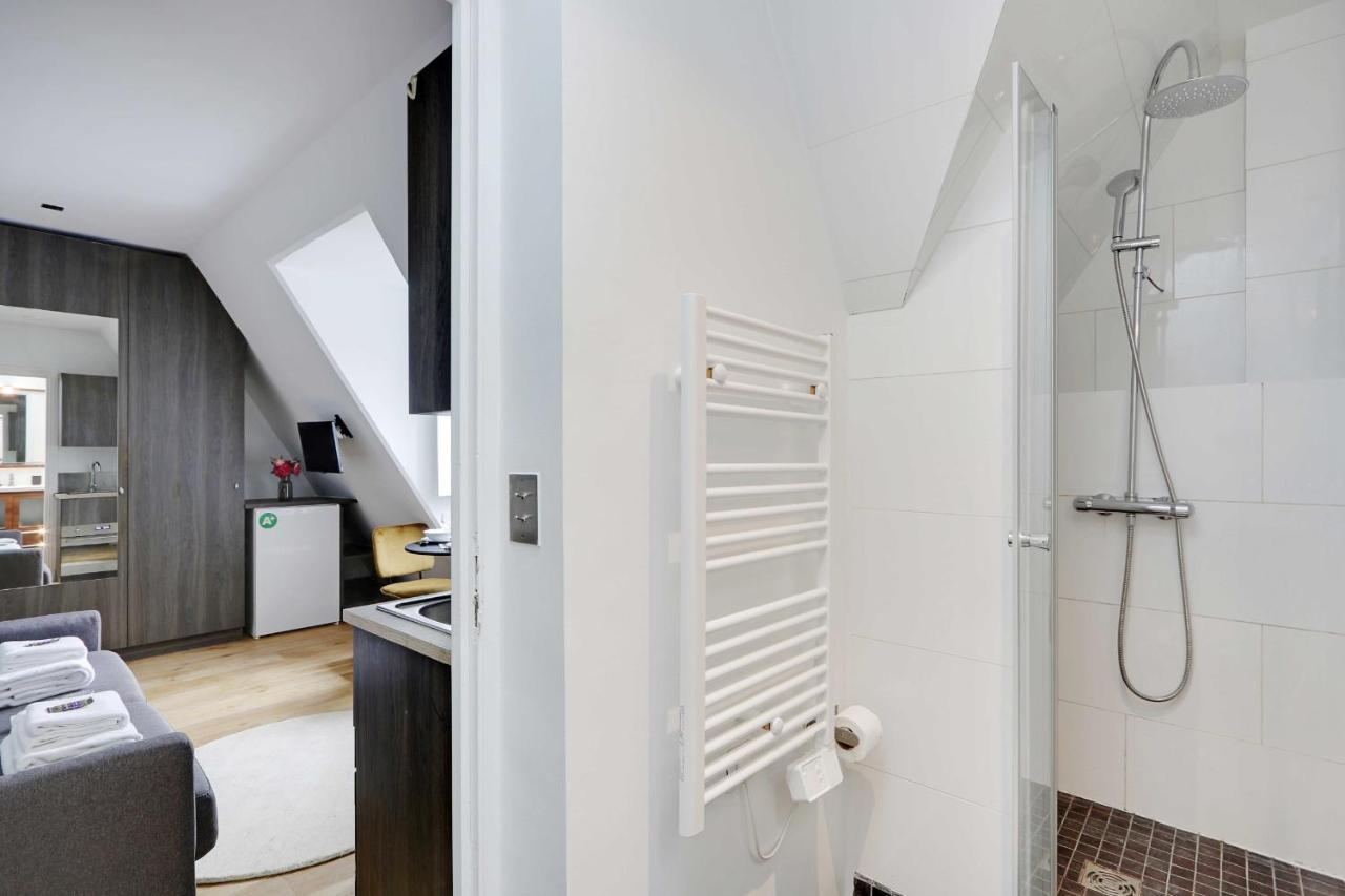 Appartamento Superb Studio-2P- Arc De Triomphe Porte Maillot 51 Parigi Esterno foto