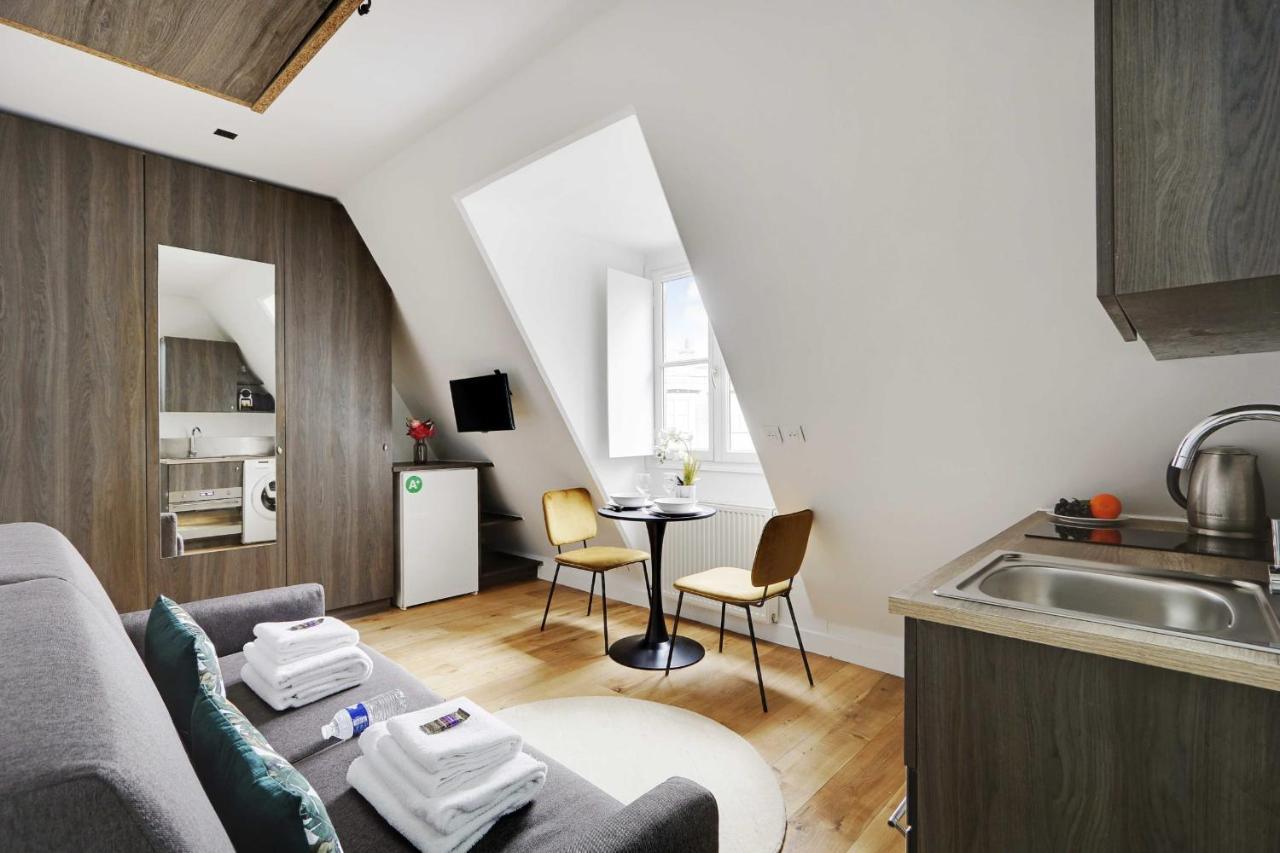 Appartamento Superb Studio-2P- Arc De Triomphe Porte Maillot 51 Parigi Esterno foto